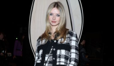 Α.Μάρτιν: «Φωτιά» έβαλε στο Ιnstagram η κόρη της Γ.Πάλτροου με τη νέα σέξι φωτογράφιση