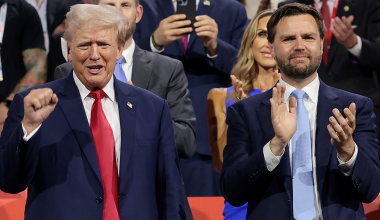 Τ.Ν.Βανς: «Όταν έρθει η ώρα θα συζητήσω με τον Ν.Τραμπ το ενδεχόμενο να κατέβω υποψήφιος στις εκλογές του 2028»