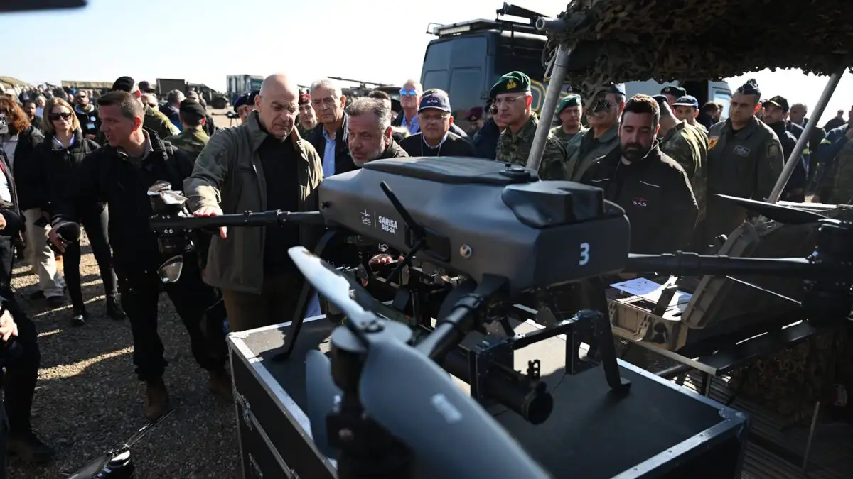 Ν.Δένδιας για άσκηση «Αίσιος Οιωνός-25»: «Πρώτη φορά έγινε χρήση drones σε τέτοια κλίμακα»