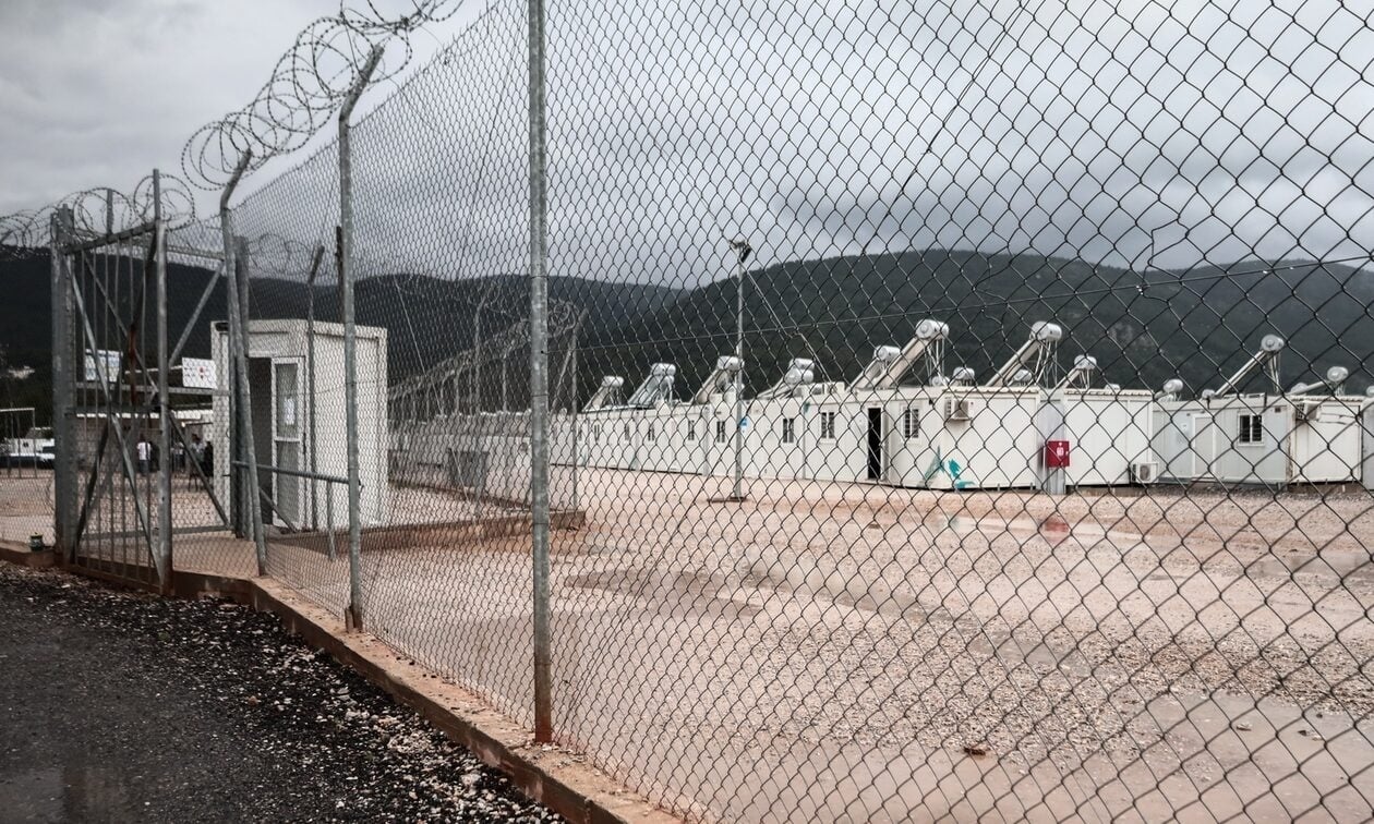 Σέρρες: Ποινή φυλάκισης τριών ετών στους 30 παράνομους μετανάστες για τα επεισόδια στη δομή Σιντικής