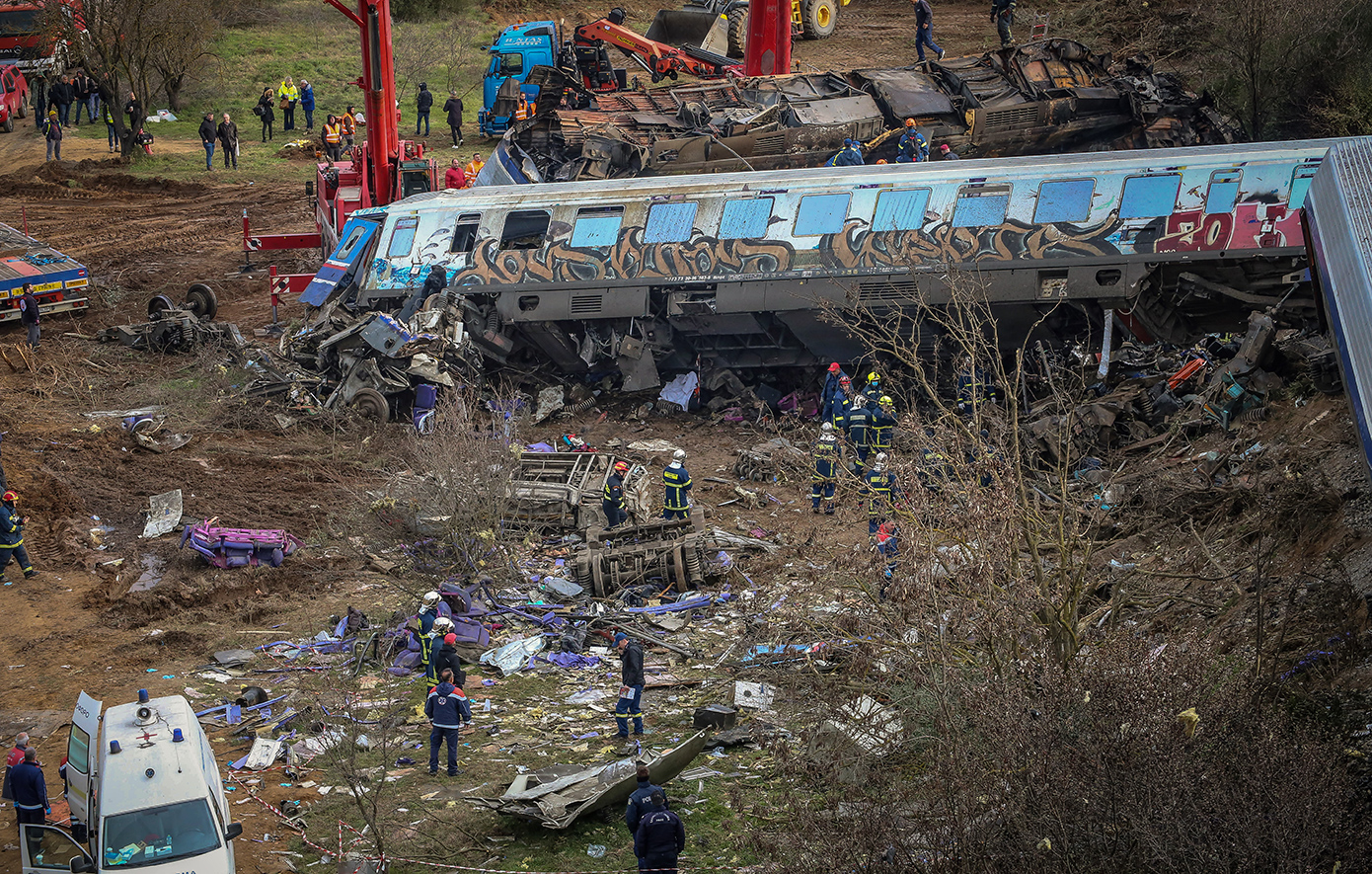Τέμπη: Την επόμενη εβδομάδα λήγει η προθεσμία δήλωσης των οικογενειών αν επιθυμούν εκταφή ή όχι