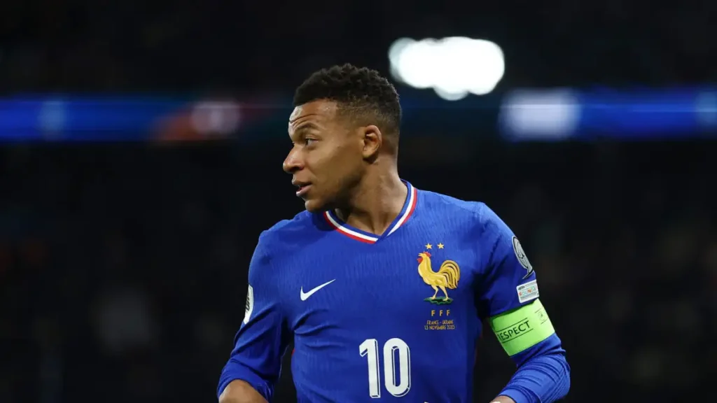 Ο Κιλιάν Εμπαπέ τραυματίστηκε και χάνει τον αγώνα της Γαλλίας με το Αζερμπαϊτζάν