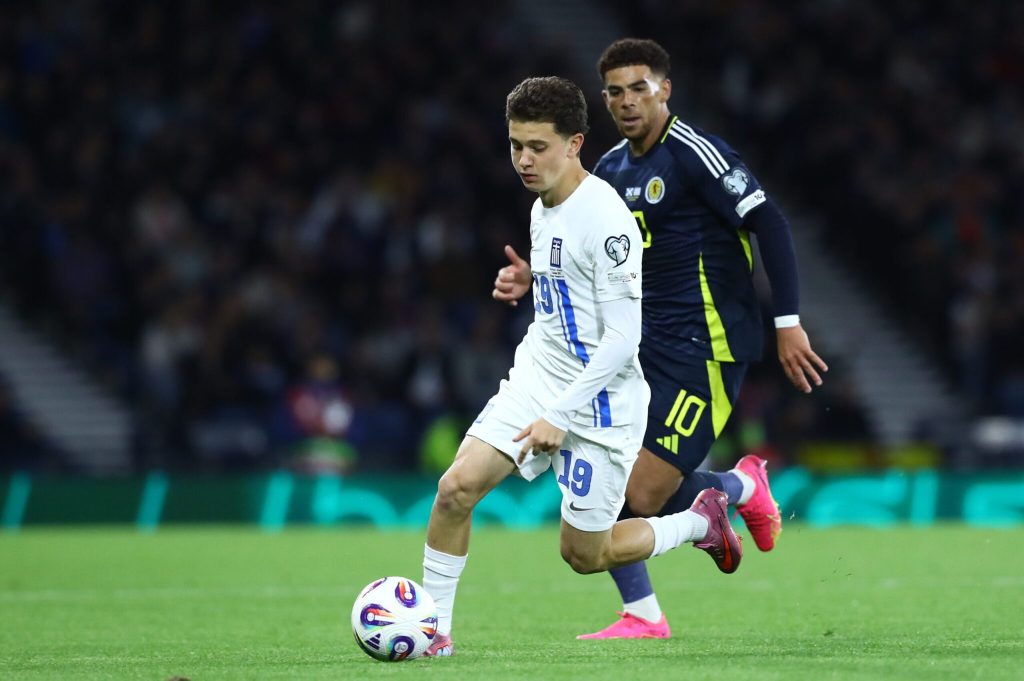 Ελλάδα – Σκωτία 3-2: Η Εθνική νίκησε μέσα στο «Καραϊσκάκης» για τα προκριματικά του Μουντιάλ (upd)