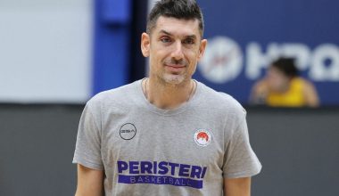 Β.Ξανθόπουλος: «Σκοτώθηκε σε τροχαίο ένας εκ των οδηγών της ομάδας του Περιστερίου» (βίντεο)