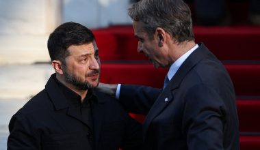 «Μετωπική» με Ρωσία επέλεξε η κυβέρνηση – Ο Ν.Δένδιας διαφωνεί με παραχώρηση Patriot και Mirage 2000-5 σε Ουκρανία