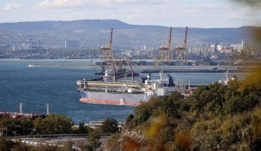 Ρωσία: To λιμάνι του Νοβοροσίσκ άρχισε ξανά τις φορτώσεις πετρελαίου μετά την ουκρανική επίθεση με drones