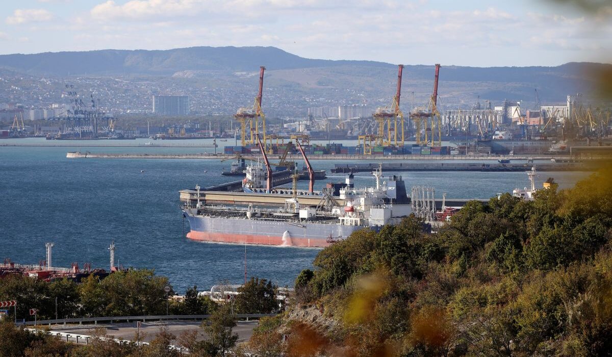 Ρωσία: To λιμάνι του Νοβοροσίσκ άρχισε ξανά τις φορτώσεις πετρελαίου μετά την ουκρανική επίθεση με drones
