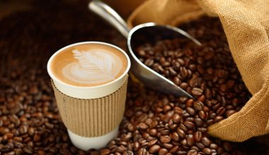 Δείτε τι συμβαίνει στο σώμα σας όταν πίνετε καφέ με άδειο στομάχι