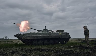 Μίρνογκραντ: Οι ρωσικές δυνάμεις διείσδυσαν στα νότια προάστια – Οι Ουκρανοί απαντούν   με επιθέσεις  FPV