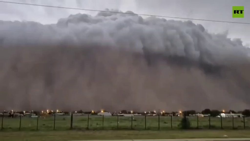 Αργεντινή: «Τείχος» από σύννεφα σχηματίστηκε πάνω από το Μπουένος Άιρες – Εντυπωσιακά πλάνα