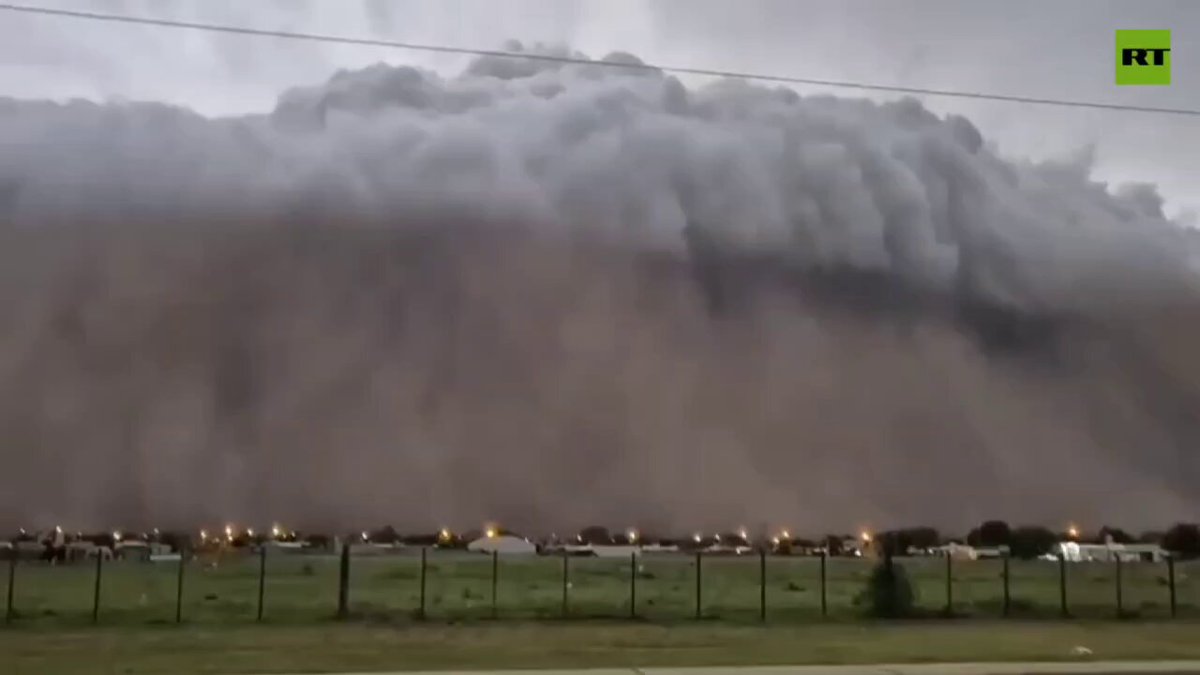 Αργεντινή: «Τείχος» από σύννεφα σχηματίστηκε πάνω από το Μπουένος Άιρες – Εντυπωσιακά πλάνα