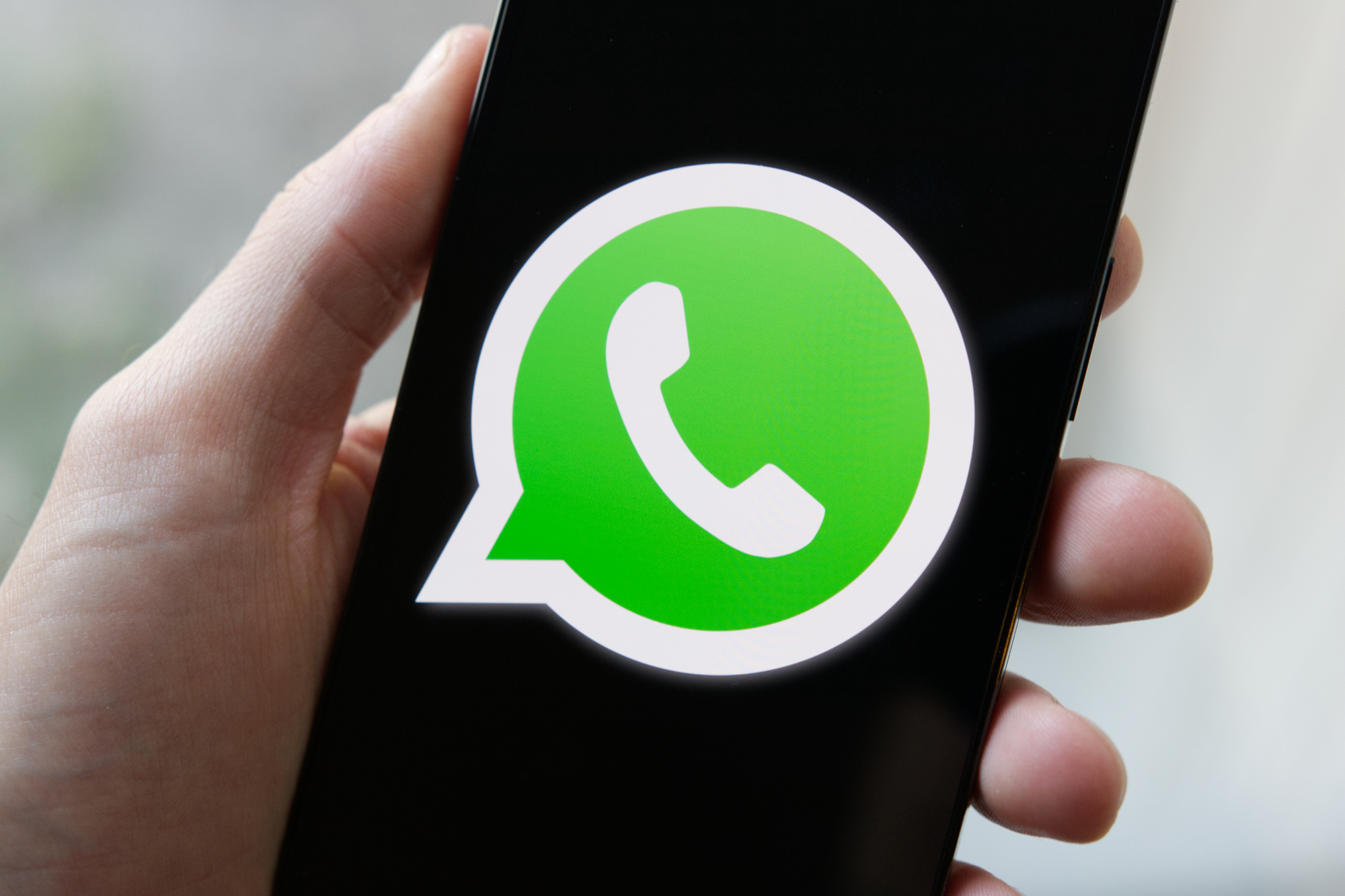 Whatsapp: Πώς κερδίζει χρήματα η εφαρμογή – Οι κατηγορίες για πώληση προσωπικών δεδομένων