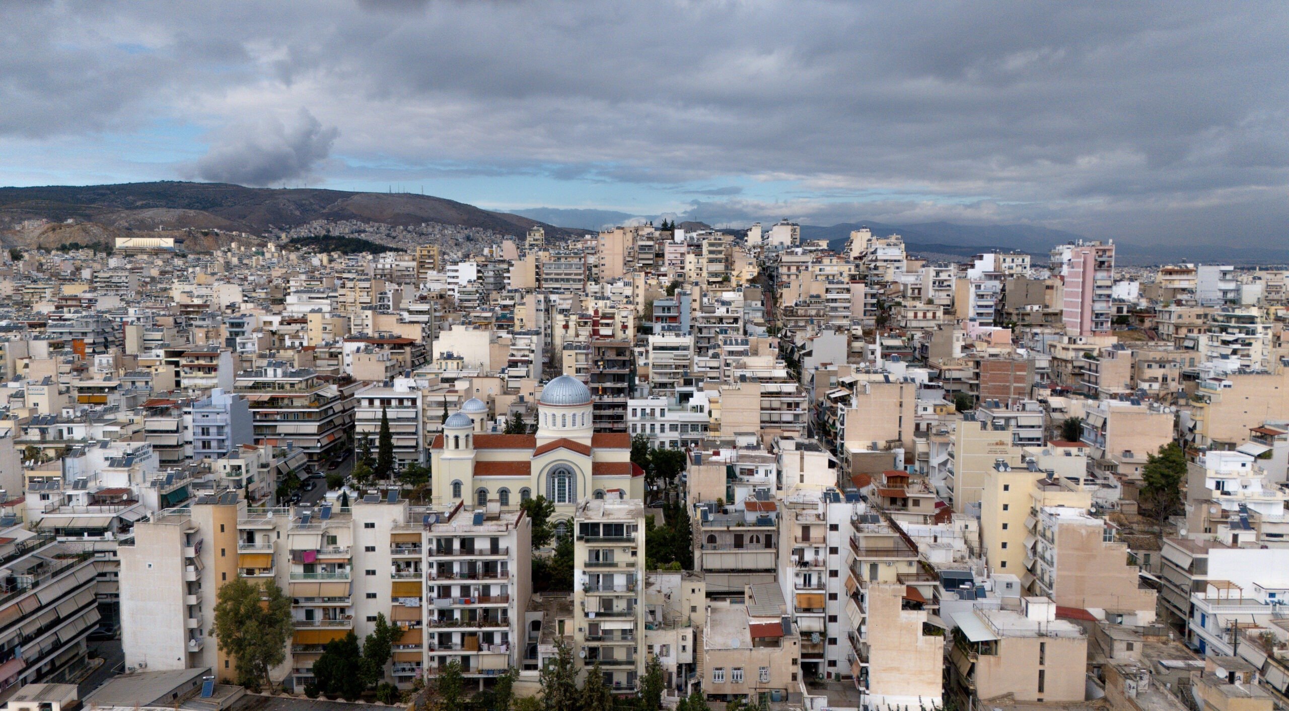 Τέλος στις «διπλές» τιμές στις αγοραπωλησίες ακινήτων: Θα μετράει ότι μπήκε στον λογαριασμό