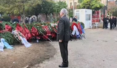 Στο Πολυτεχνείο ο Κ.Τασούλας για να καταθέσει στεφάνι: Το μήνυμά του