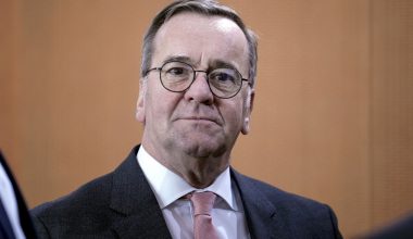 Γερμανός ΥΠΑΜ Μ.Πιστόριους: «Είναι το τελευταίο ειρηνικό καλοκαίρι αυτό που πέρασε – Ετοιμαστείτε για πόλεμο»