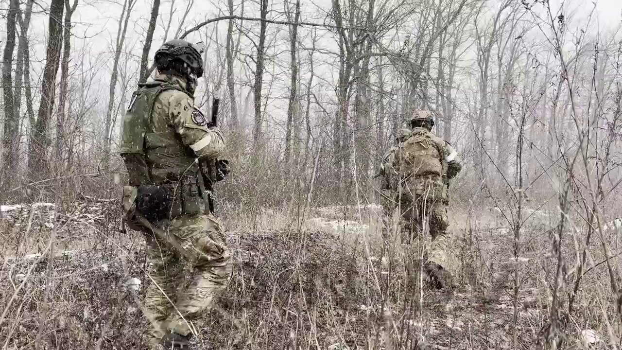 Βίντεο: Ρώσοι πεζοναύτες της 155ης Ταξιαρχίας του Στόλου του Ειρηνικού προχωρούν στην εκκαθάριση του Βούχλενταρ