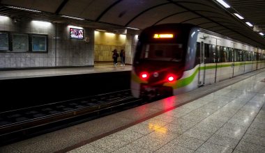 Σε λειτουργία οι σταθμοί του Μετρό «Δάφνη» & «Άγιος Δημήτριος»: Είχαν κλείσει λόγω προβλήματος ηλεκτροδότησης (upd)