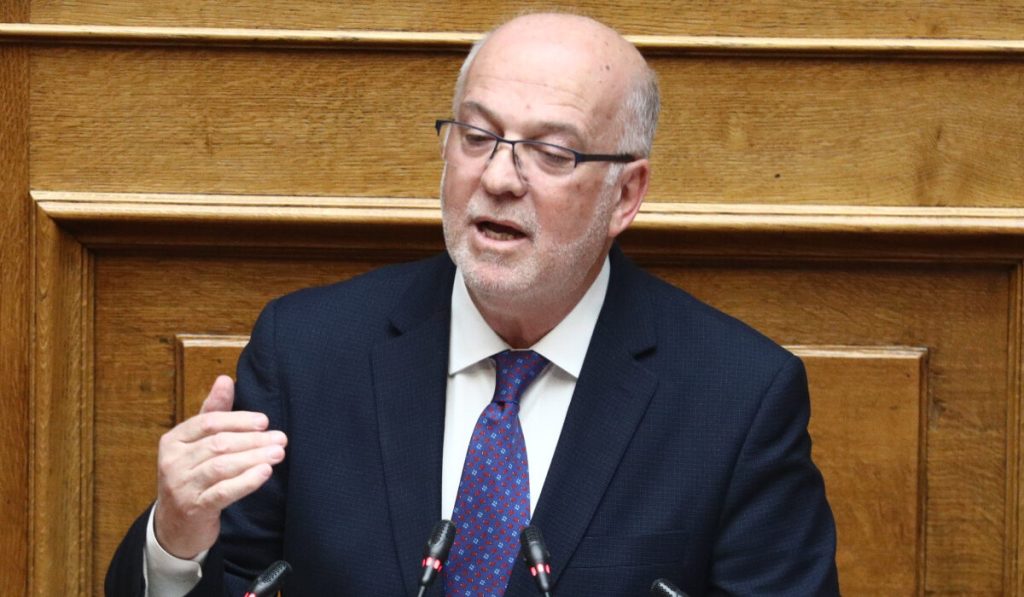 Ο υπουργός Δικαιοσύνης Γ.Φλωρίδης καλεί τους Κρητικούς και όσους έχουν όπλα χωρίς άδεια να τα παραδώσουν