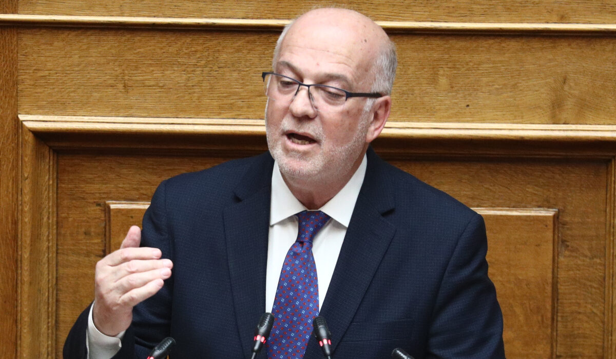 Ο υπουργός Δικαιοσύνης Γ.Φλωρίδης καλεί τους Κρητικούς και όσους έχουν όπλα χωρίς άδεια να τα παραδώσουν