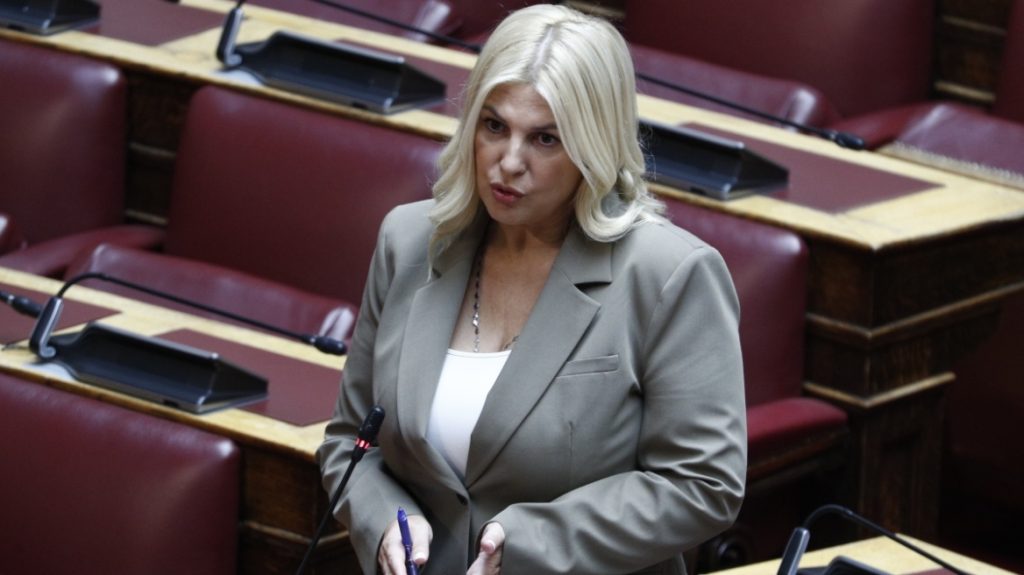 ΠΑΣΟΚ: Από τον Αλέξη Τσίπρα το «περίμεναν» αλλά από την Ρ.Θρασκιά τους «ήρθε»