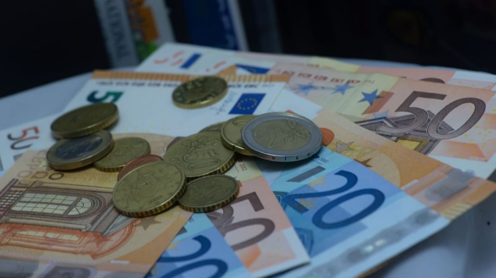 Σύνταξη: Όσα πρέπει να ξέρετε για την εξαγορά πλασματικών ετών