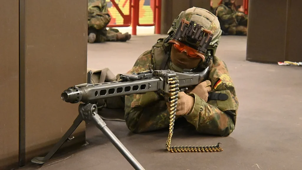 Ασκήσεις «μάχης» στο μετρό από τον γερμανικό στρατό και οδηγίες για συγκέντρωση τροφίμων (βίντεο)