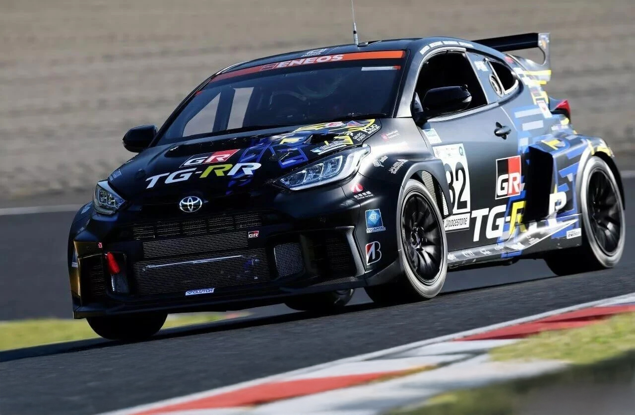 Toyota: Το παλεύει όσο μπορεί με το κεντρομήχανο GR Yaris