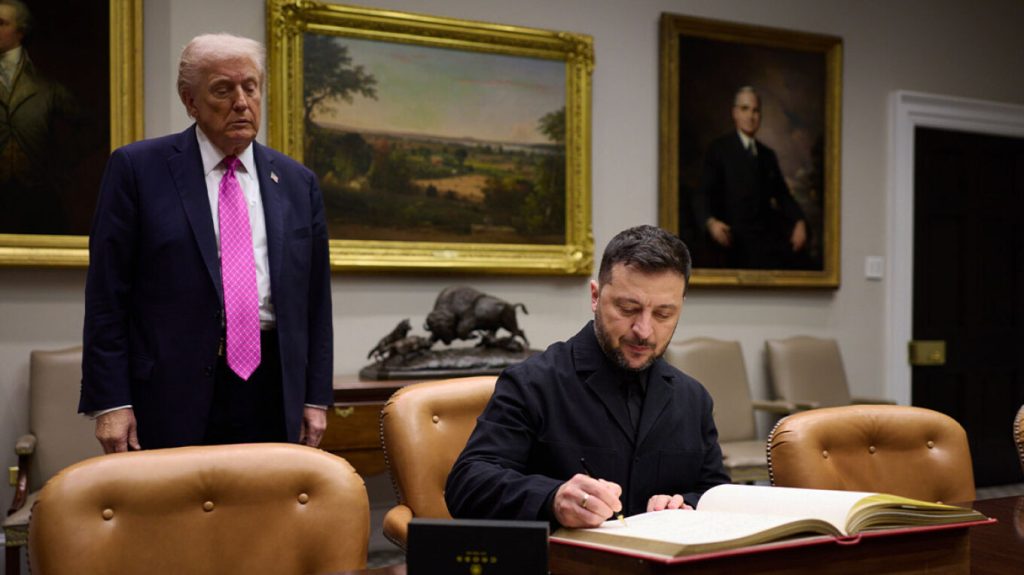 Β.Ζελένσκι: «Το κύριο μέλημα είναι να σταματήσει η αιματοχυσία και να επιτευχθεί διαρκής ειρήνη»