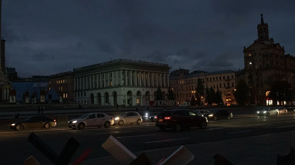 Το Κίεβο αντιμέτωπο με το μεγαλύτερο «μπλακ άουτ» μέχρι σήμερα (βίντεο)