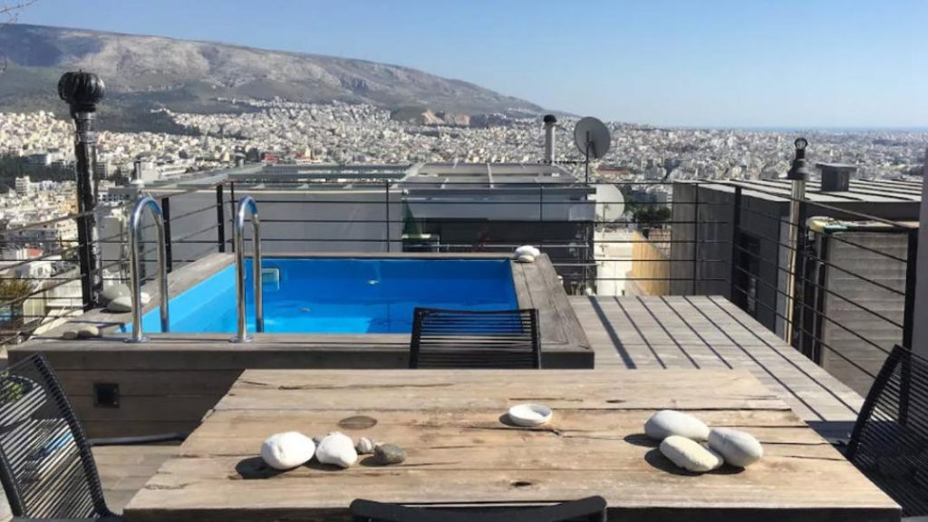 Νέους περιορισμούς στα Airbnb ζητάει ο Δήμος Αθηναίων: Τα ενοίκια συνεχίζουν να αυξάνονται