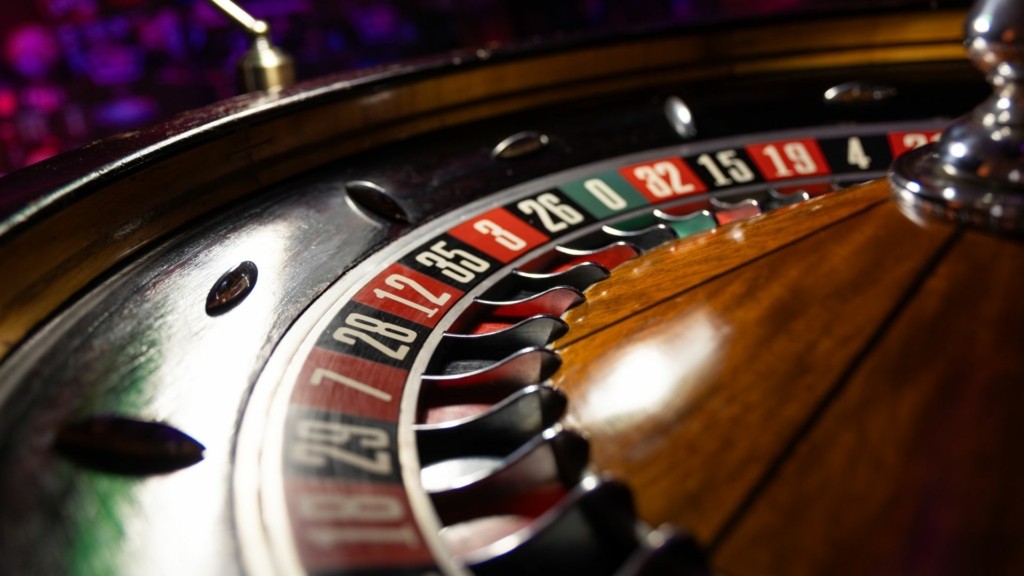 Σοκάρει εξαπατηθέντας επιχειρηματίας: «Είναι χαρισματικός ο αρχηγός της σπείρας των καζίνο – Σε πείθει»