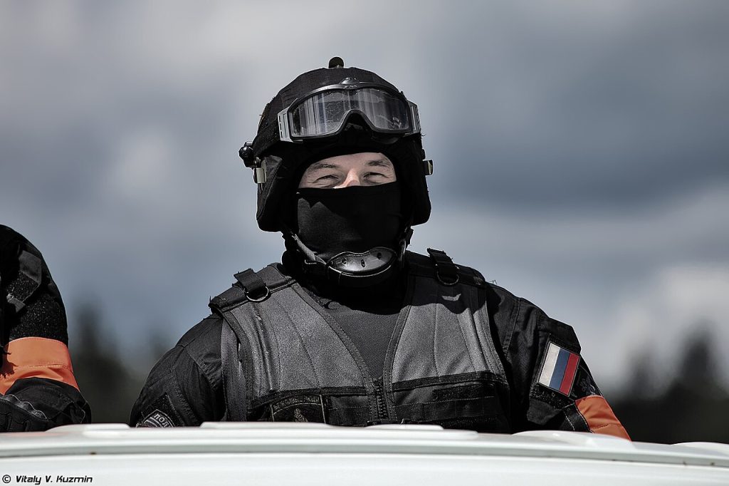 Βίντεο: Η ειδική μονάδα SOBR της Ρωσίας συλλαμβάνει μέλη εγκληματικής οργάνωσης με τον δικό της… τρόπο