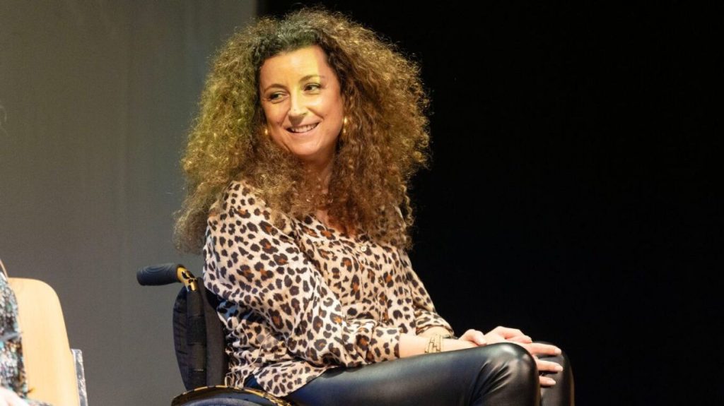 Κ.Βρανά: «Εξήγησα σε μια γυναίκα που θίχτηκε πως είμαι ανάπηρη – Αυτή είναι η λέξη και δεν πειράζει» (βίντεο)