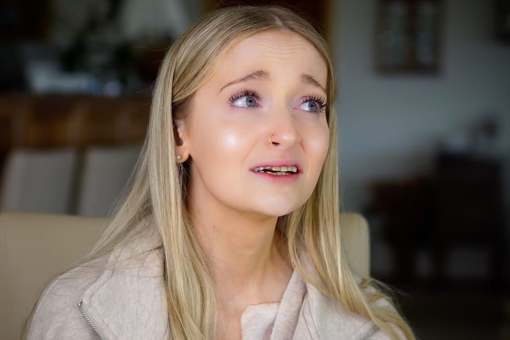 Η 25χρονη από την Αυστραλία που επέλεξε υποβοηθούμενη αυτοκτονία λόγω ανίατη ασθένειας: «Αφήστε να πεθάνω» (βίντεο)