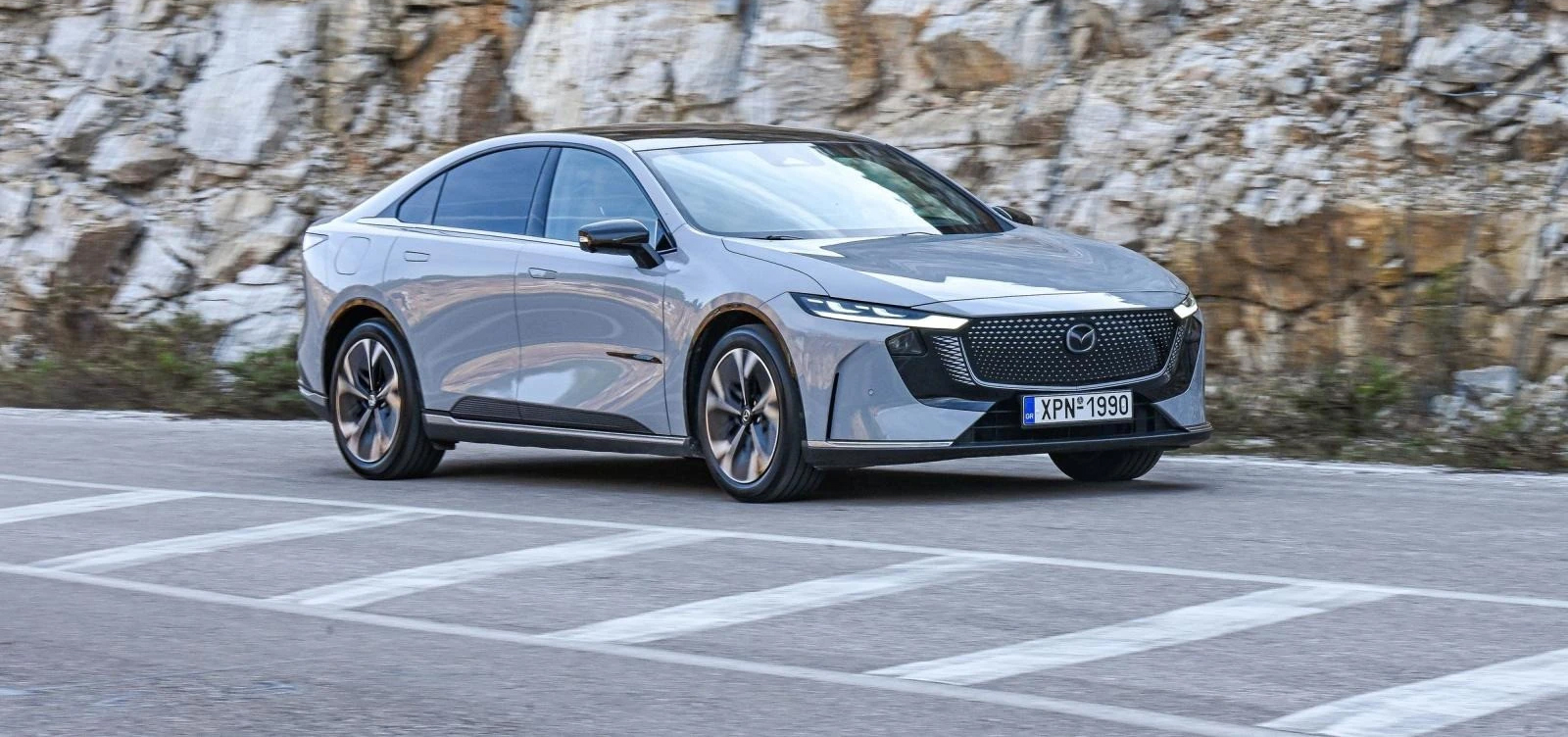 Πανελλήνια πρεμιέρα για το νέο Mazda 6e σε τιμή-έκπληξη