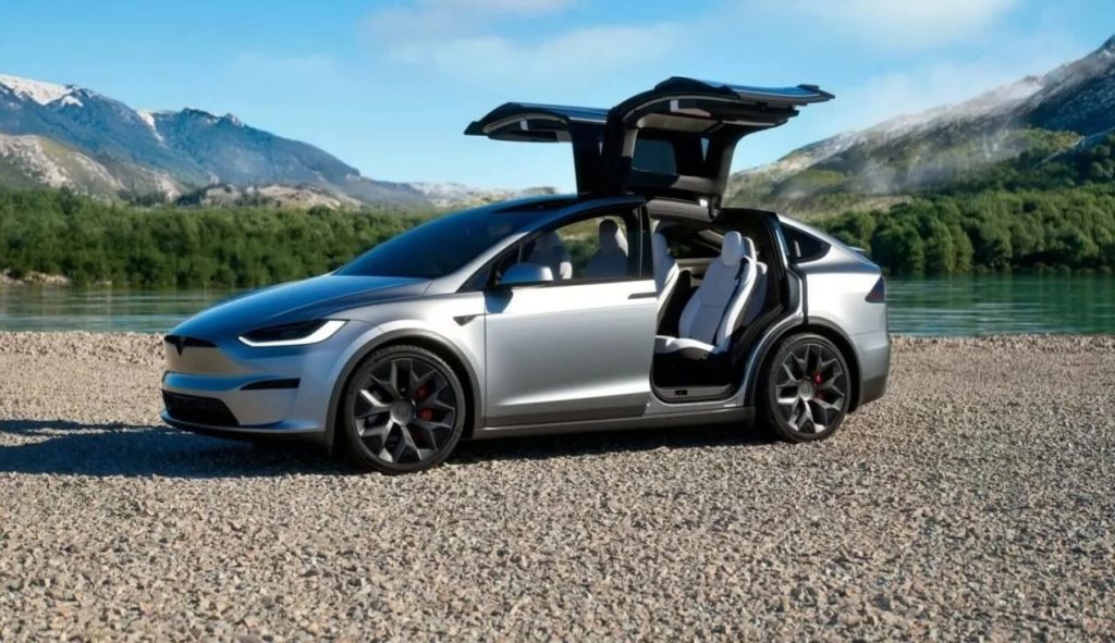Tesla Model X: Πώς κατάφερε να χάσει 181 ολόκληρα κιλά;