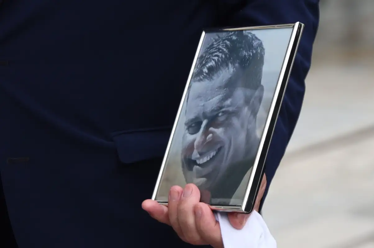 Θλίψη στο τελευταίο «αντίο» στον επιχειρηματία Π.Μαρινόπουλο (φωτο)