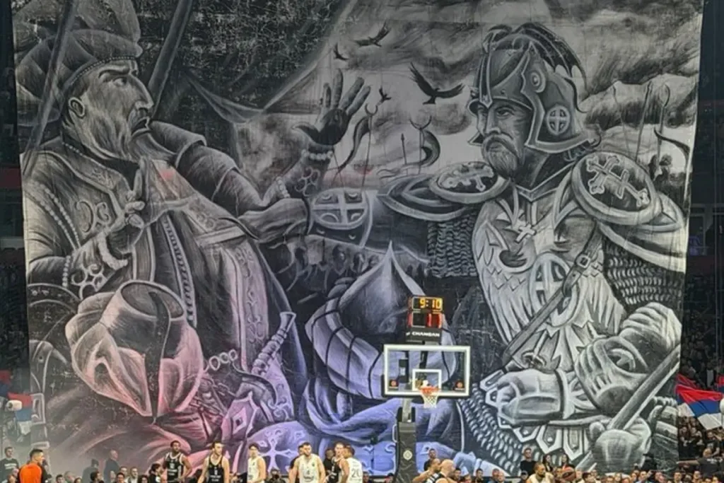 Δείτε το πανό των Σέρβων της Παρτιζάν που πίκαρε την Φενέρμπαχτσε – Δεν το χωνεύουν ακόμη οι Τούρκοι (βίντεο)