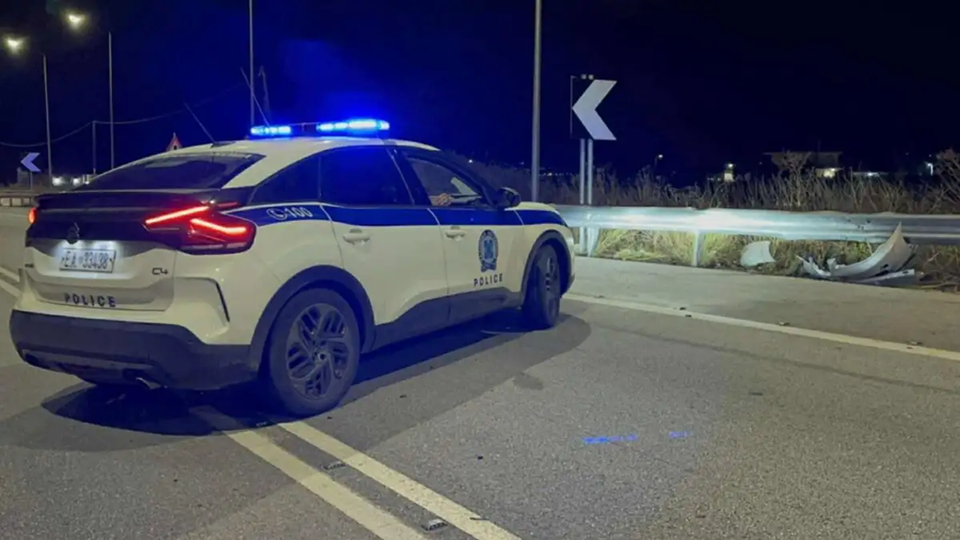 Βίντεο ντοκουμέντο: Η στιγμή που η Τροχαία εντοπίζει τον άνδρα που έτρεχε με 230 χλμ. στην Αθηνών – Λαμίας