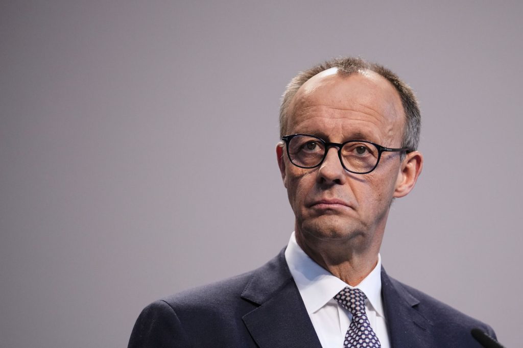 Εκνευρισμός Μερτς για το σχέδιο Τραμπ για την Ουκρανία: «Είναι απαράδεκτο»!