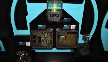 Σπάνιο βίντεο με εικόνα του κόκπιτ του ρωσικού μαχητικού Su-35BM 4ης++γενιάς