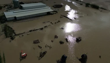 Σφοδρές πλημμύρες πλήττουν την Αλβανία: Μία νεκρή (φωτο – βίντεο)