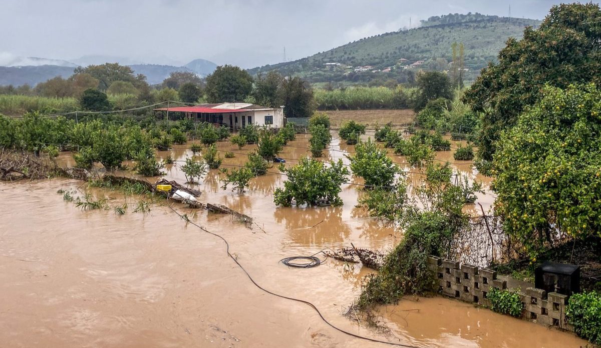 Καταστροφικές πλημμύρες στην Ήπειρο: Κρούει τον «κώδωνα» κινδύνου η Περιφέρεια – «Επιτακτική η βοήθεια του κράτους»