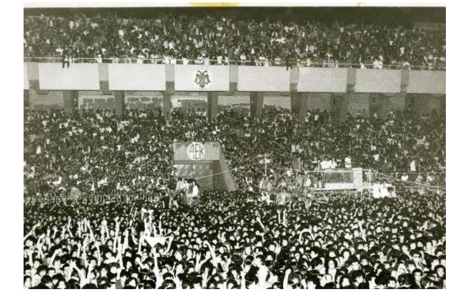 «Δε θέλω να πεθάνω στη Νέα Φιλαδέλφεια»: Όταν η «Συναυλία των ΜΑΤ» παραλίγο να σκοτώσει τη ροκ μουσική