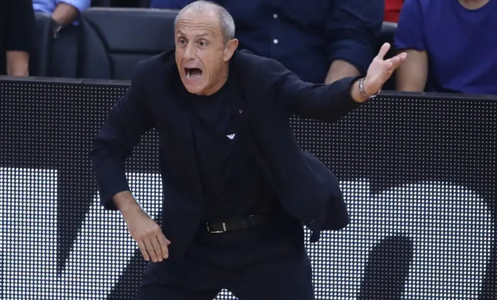 Έτορε Μεσίνα: Ο «Έκτορας» παραιτήθηκε αιφνιδιαστικά από την Αρμάνι Μιλάνο – Ποιος αναλαμβάνει