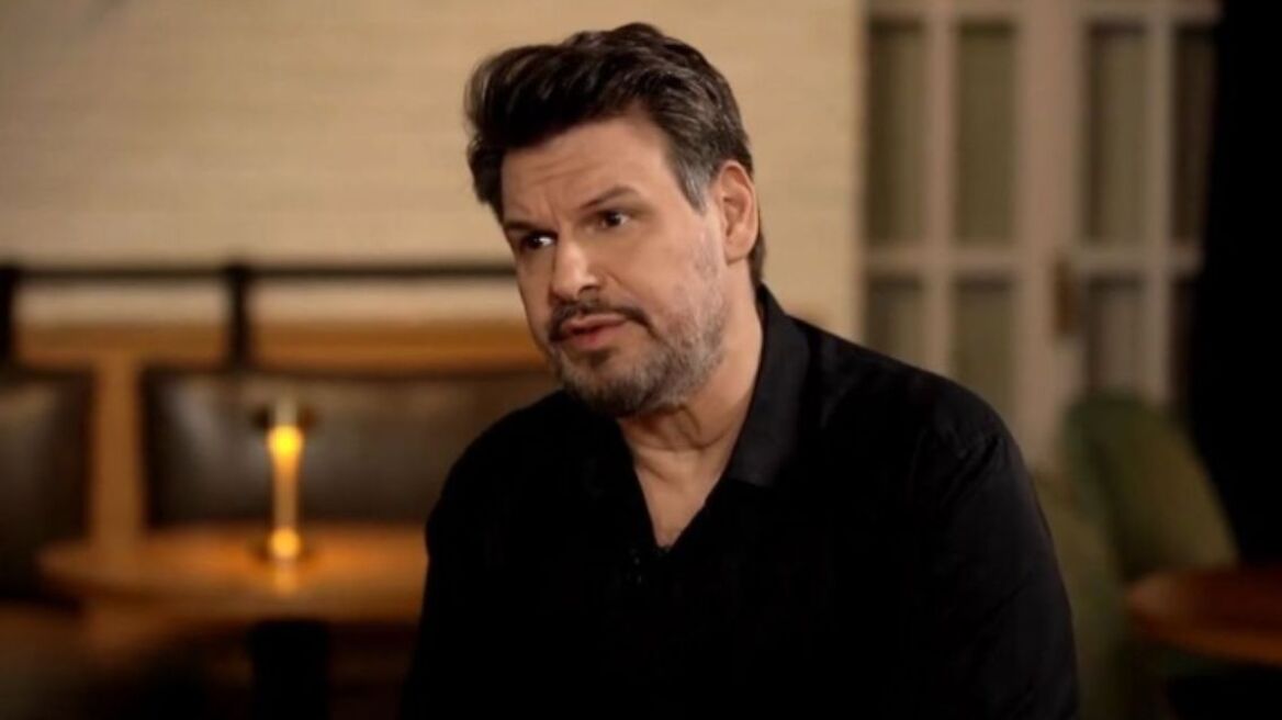 Δύσκολες ώρες για τον Πάνο Κιάμο: Το σπαρακτικό μήνυμα του γνωστού τραγουδιστή (φωτο)