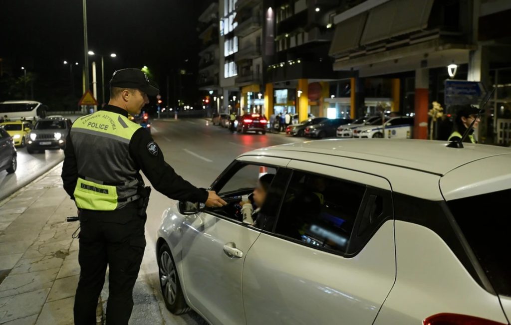 Εύβοια: Ασυνείδητη οδηγός παρέσυρε έναν 20χρονο με το αυτοκίνητό της και τον εγκατέλειψε