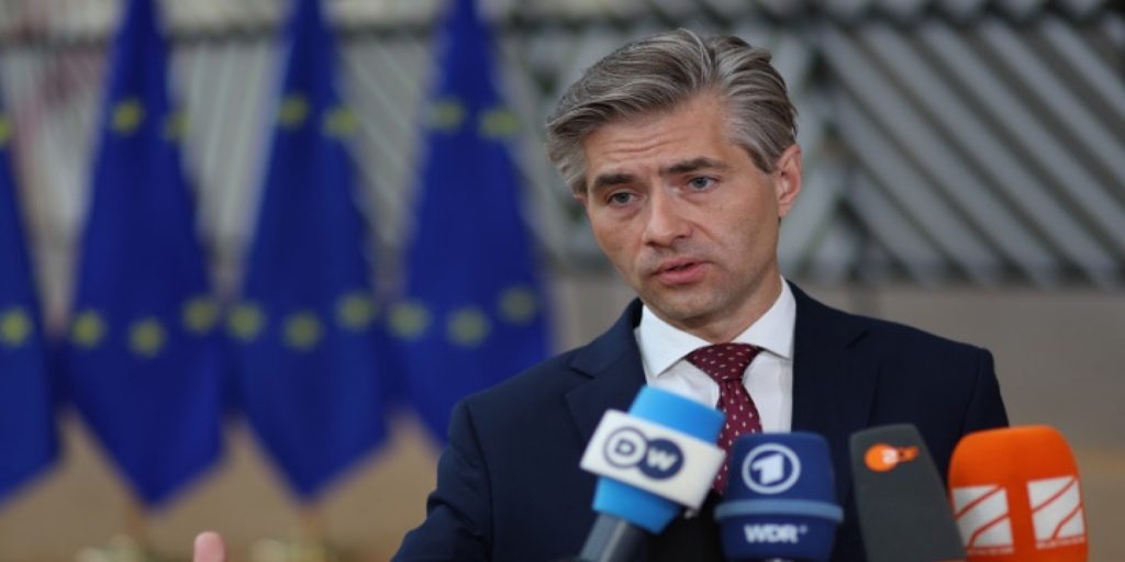 Λιθουανία: «Η ΕΕ πρέπει να κατάσχει ρωσικά περιουσιακά στοιχεία για να έχει λόγο στις συνομιλίες για την Ουκρανία»