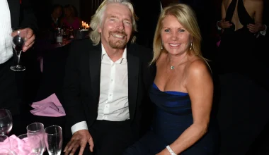 «Έφυγε» από τη ζωή η σύζυγος του επιχειρηματία Ρίτσαρντ Μπράνσον – «Ήσουν το φως μου και ο κόσμος μου»