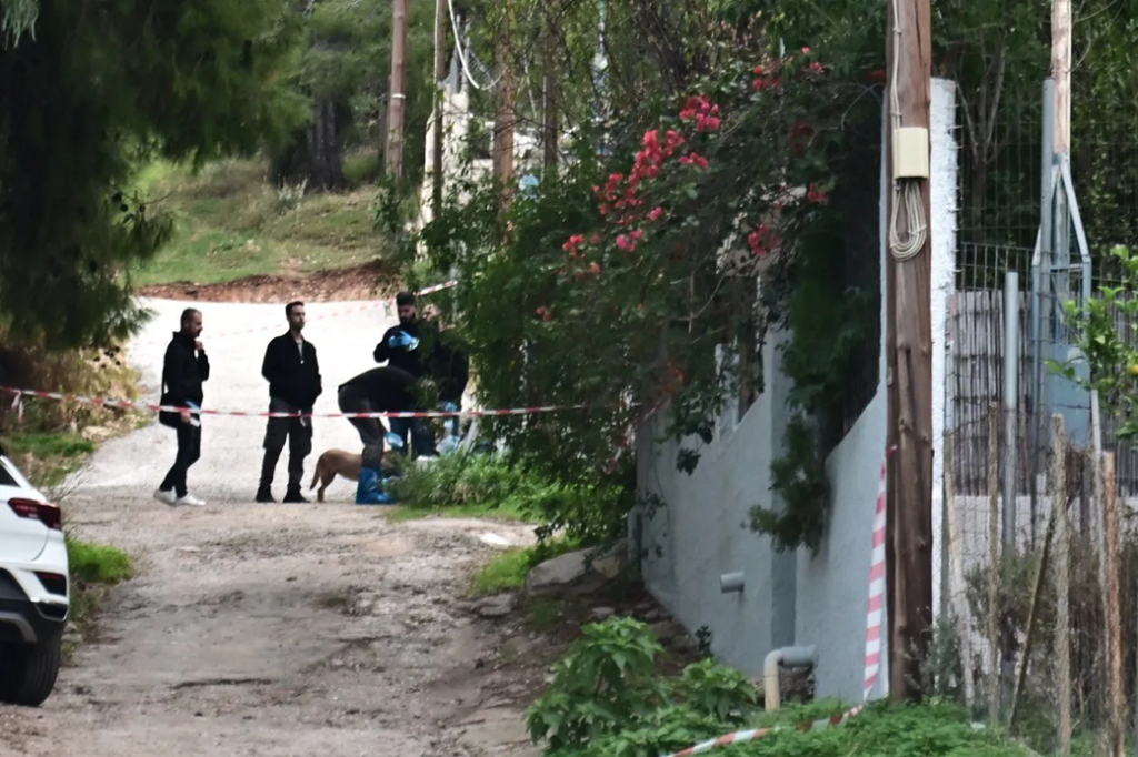 Νέες εξελίξεις στο έγκλημα της Σαλαμίνας: Η νύφη δολοφόνησε την 75χρονη για 10.000 ευρώ!